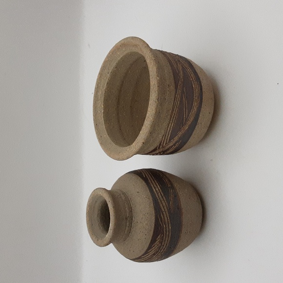 Vintage Hand Thrown Small Stoneware Pots Signed - Picture 4 of 8